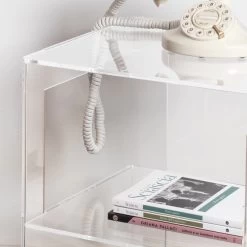 Mesita De Noche Moderna Con Diseño De Cristal Acrílico Transparente Con Estante - Icaria -Tienda De Decoración comodino design cristallo acrilico trasparente moderno con ripiano icaria 3