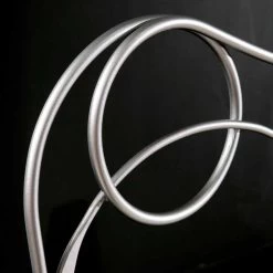 Cama Doble De Hierro Hecha A Mano Con Patas Cónicas De Zoe. -Tienda De Decoración letto matrimoniale in ferro artigianale con gambe coniche zoe 4