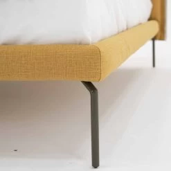 Cama Doble De Tela Con Pies Metálicos Made In Italy - Glorio -Tienda De Decoración letto matrimoniale in tessuto con piedini in metallo made in italy glorio 9