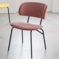 Silla De Comedor De Metal Y Terciopelo Antimanchas, 2 Piezas - Valnerina -Tienda De Decoración sedia da pranzo in metallo e velluto antimacchia 2 pezzi valnerina 2