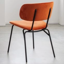 Silla De Comedor De Metal Y Terciopelo Antimanchas, 2 Piezas - Valnerina -Tienda De Decoración sedia da pranzo in metallo e velluto antimacchia 2 pezzi valnerina 6