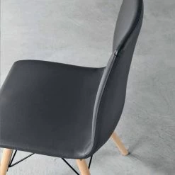 Silla Moderna En Madera Y Cuero Ecológico Negro Hecha En Italia Ranica -Tienda De Decoración sedia moderna in legno ed ecopelle nera fatta in italia ranica 5