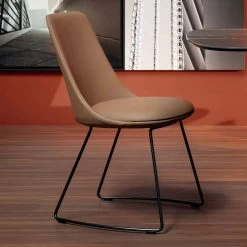 Silla Moderna De Cuero Con Patín Made In Italy - Itala Si -Tienda De Decoración sedia moderna in pelle con base a slitta made in italy itala si 11