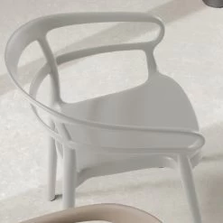 Silla De Cocina Apilable De Polipropileno Con Reposabrazos 2 Piezas - Arale -Tienda De Decoración sedia per sala pranzo in polipropilene impilabile design 2 pezzi arale 3