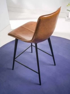 Taburete Con Base De 4 Patas, Al 65 En Ecopiel Y Armazón Negro - Ovidio -Tienda De Decoración sgabello base 4 gambe h 65 in ecopelle effetto cuoio ovidio 3