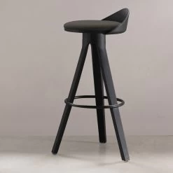 Taburete De Bar De Metal Pintado Y Asiento De Tela 2 Piezas - Colossa -Tienda De Decoración sgabello cucina in metallo verniciato e seduta in tessuto 2 pezzi colossa 3