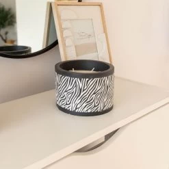 VELA TEMARI NEGRA 9CM 11 VELA TEMARI NEGRA 9CM -Tienda De Decoración vela temari cemento cebra 2